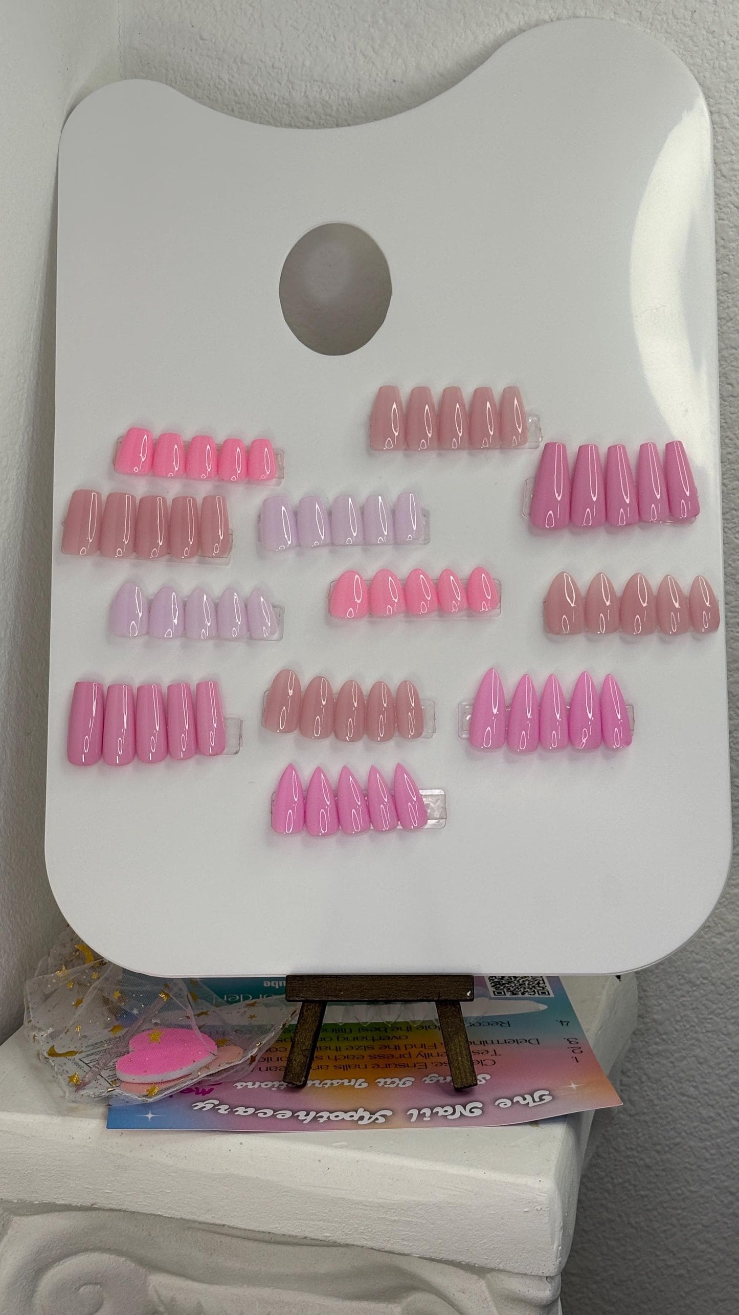 Find Your Shape Press-On Nail Kit | Shape Selector | Try Before You Buy | Nail Shape Tester