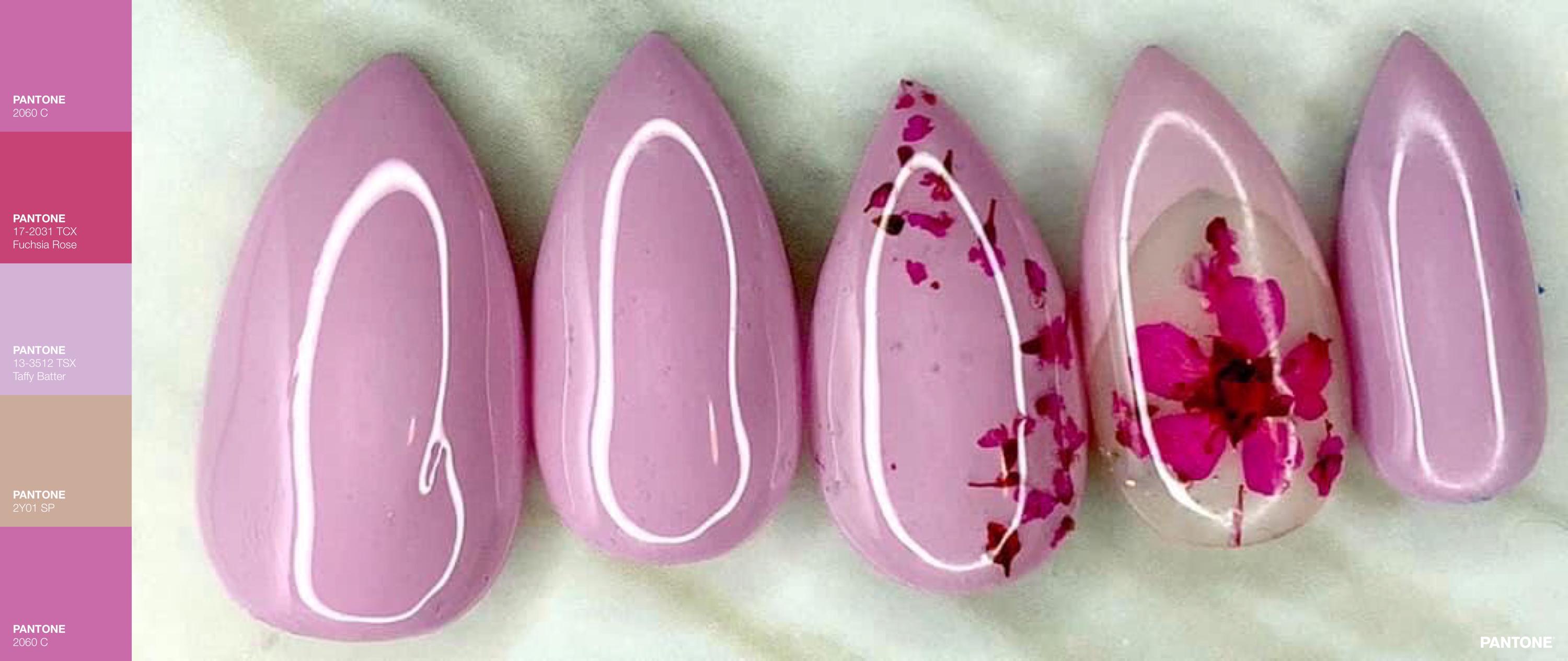 Custom Press-On Nails | Minimalistic Style | Nails by The Nail Apothecary | Classic Design Tier | Nail Art Level #1